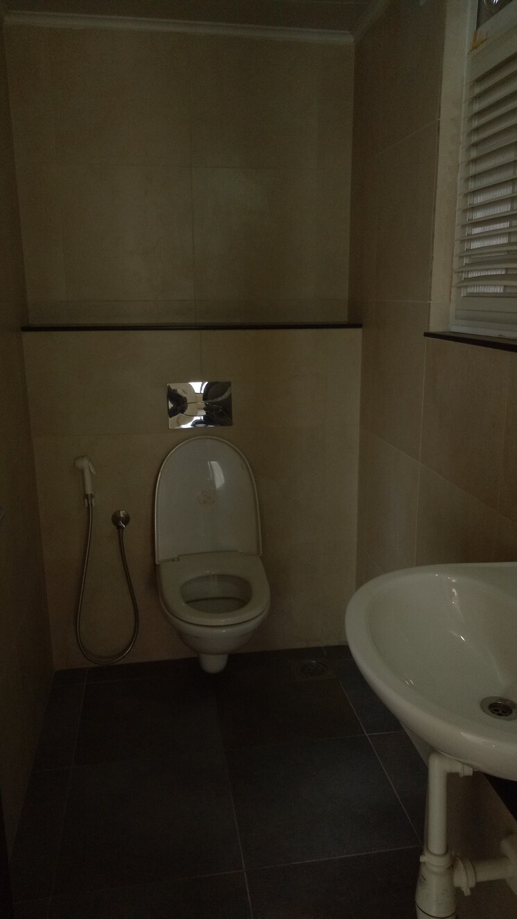 Bathroom, mahindra-antheia 1 Bedroom 750 Sq.Ft. Apartment In Pimpri Pune 9819288