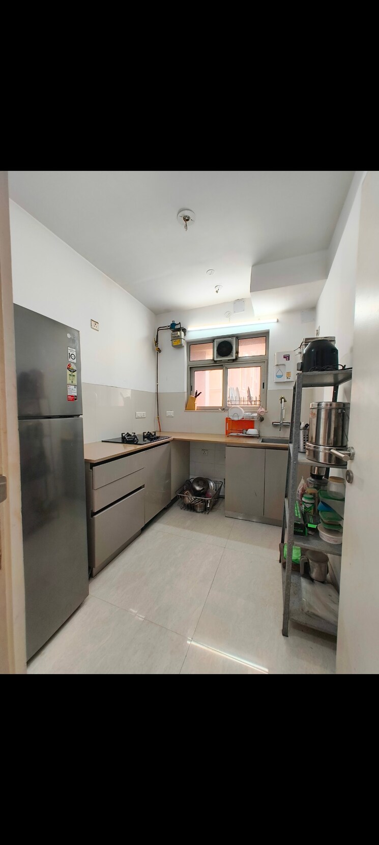 Kitchen, hiranandani-solitaire-studio-apartment 1 Bedroom 440 Sq.Ft. Apartment In Ghodbunder Road Thane 9819291