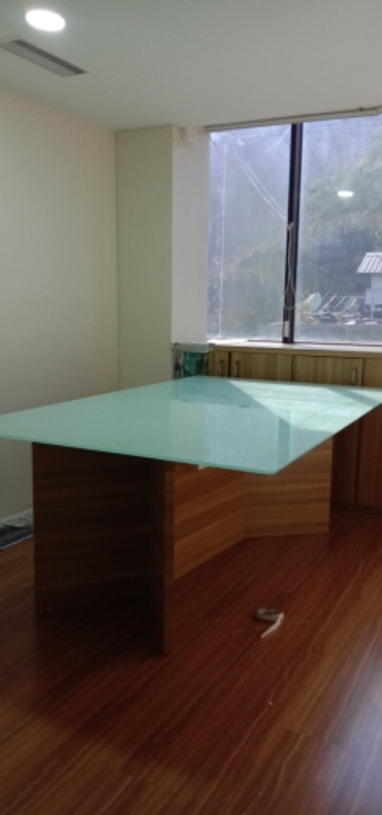 Team Area, senapati bapat road Commercial Office Space 2400 Sq.Ft. In Senapati Bapat Road Pune 9819300