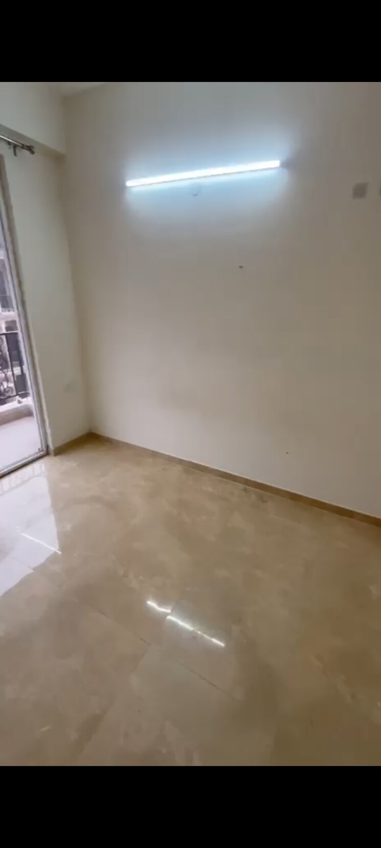 Room, signature-global-park-4-and-5 3 Bedroom 1120 Sq.Ft. Apartment In Sohna Sector 36 Gurgaon 9819394