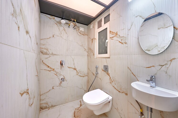 Bathroom, concrete-sai-swaroop 1 Bedroom 360 Sq.Ft. Apartment In Chembur Mumbai 9819411