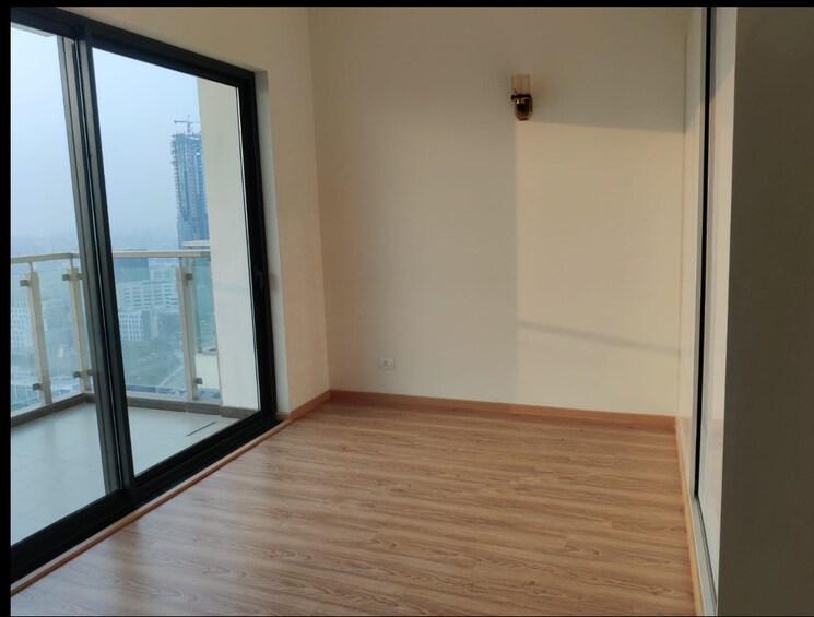Room, m3m-latitude 3 Bedroom 2500 Sq.Ft. Apartment In Sector 65 Gurgaon 9819419