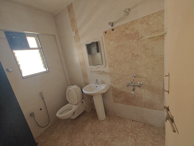 Bathroom, gk-dwarka-sai 2 Bedroom 569 Sq.Ft. Apartment In Rahatani Pune 9819511