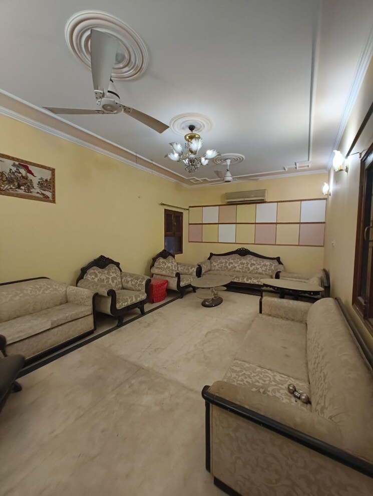 Cover Image, masjid moth 2 Bedroom 1100 Sq.Ft. Builder Floor In Masjid Moth Delhi 9819497