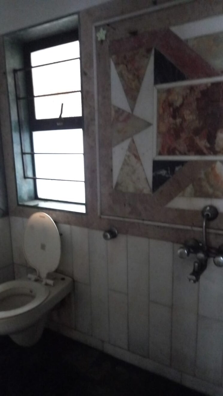 Bathroom, sheth-vasant-galaxy 1 Bedroom 585 Sq.Ft. Apartment In Goregaon West Mumbai 9819498