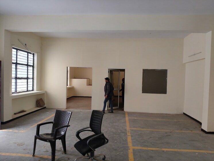 Cover Image, sector 63 Commercial Warehouse 3000 Sq.Yd. In Sector 63 Noida 9819536