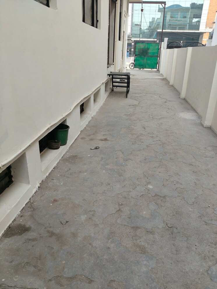 Floor Plan, sector 63 Commercial Warehouse 3000 Sq.Yd. In Sector 63 Noida 9819536