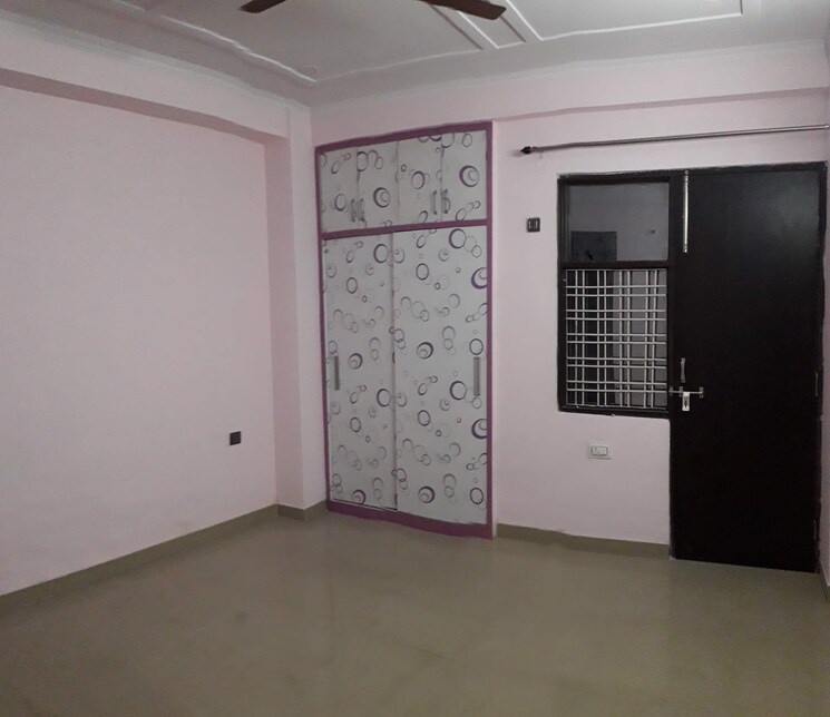Room, sector 47 1 Bedroom 785 Sq.Ft. Builder Floor In Sector 47 Gurgaon 9819530