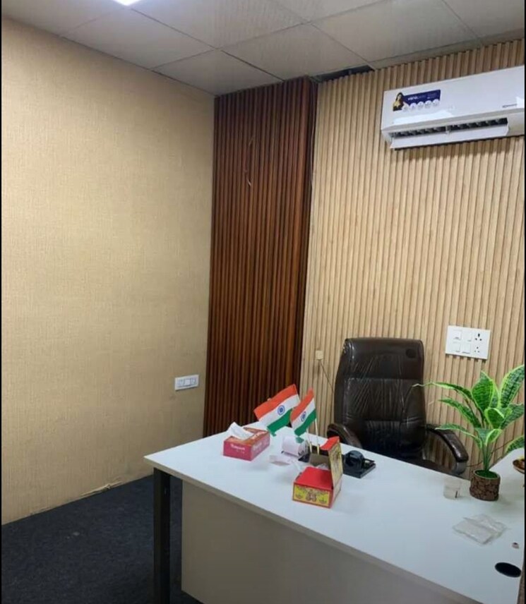 Team Area, butler colony Commercial Office Space 1400 Sq.Ft. In Butler Colony Lucknow 9819644