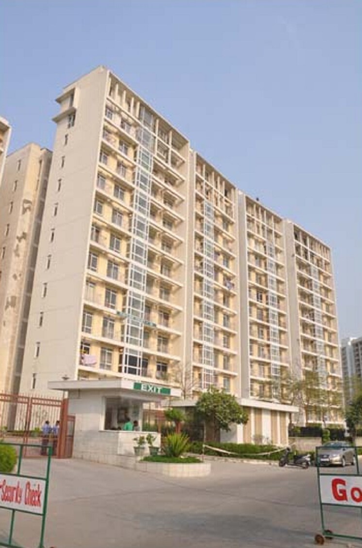 Exterior View, jaypee-green-pavillion-heights 3 Bedroom 1820 Sq.Ft. Apartment In Sector 128 Noida 9819658