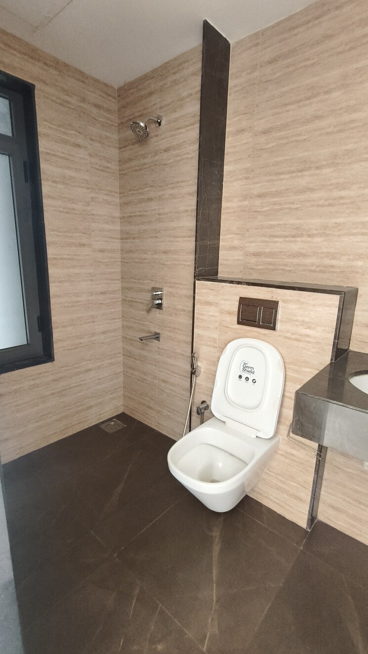 Attached Bathroom, lodha-vista 2 Bedroom 700 Sq.Ft. Apartment In Lower Parel Mumbai 9819689