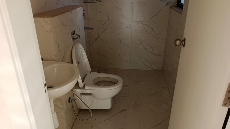 Bathroom, runwal-bliss 2 Bedroom 693 Sq.Ft. Apartment In Kanjurmarg East Mumbai 9819838