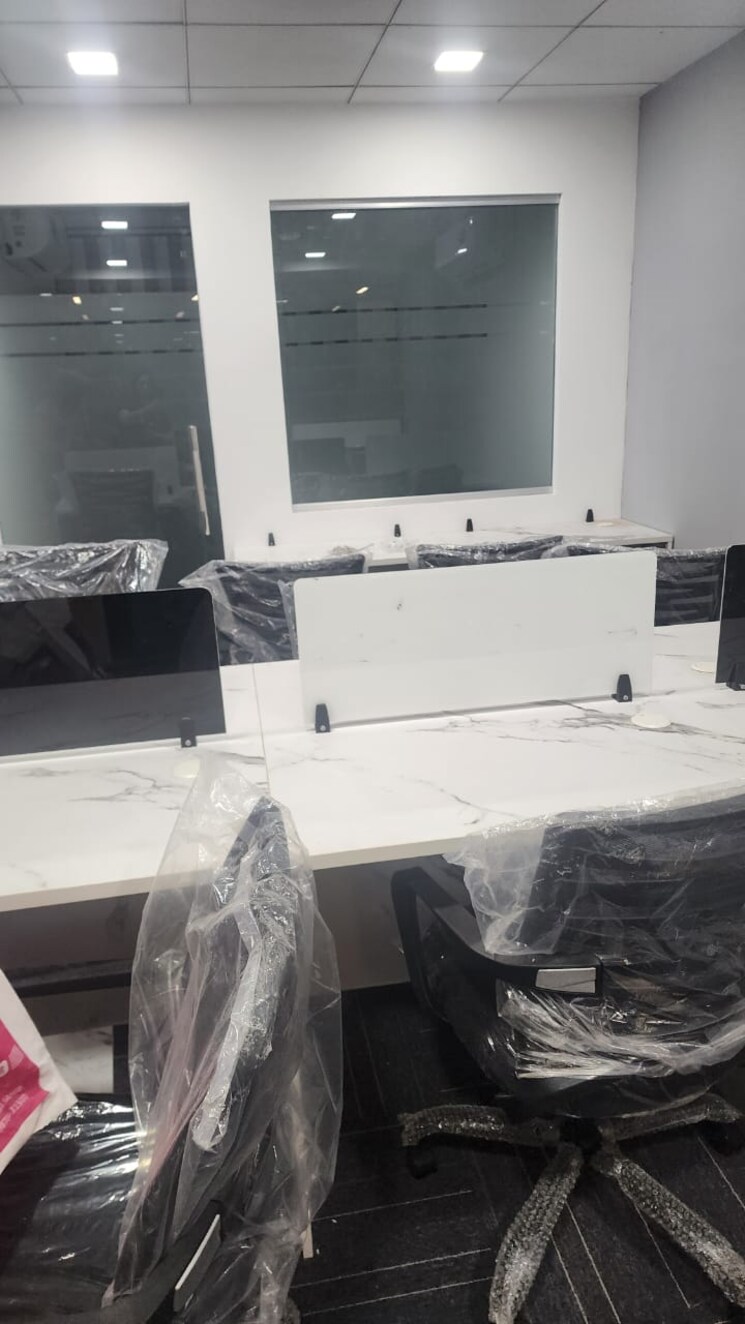 Team Area, suratwala-mark-plazzo Commercial Office Space 700 Sq.Ft. In Hinjewadi Pune 9820125