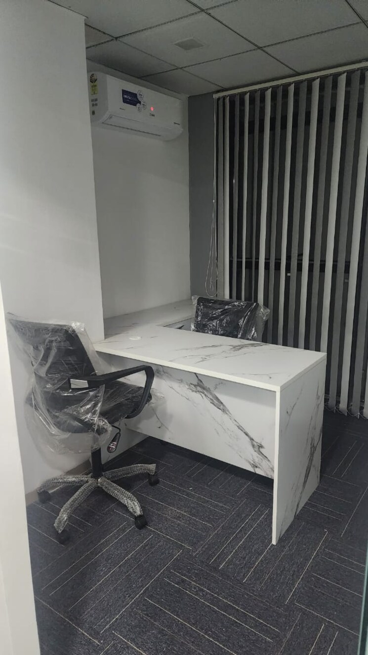 Team Area, suratwala-mark-plazzo Commercial Office Space 700 Sq.Ft. In Hinjewadi Pune 9820125