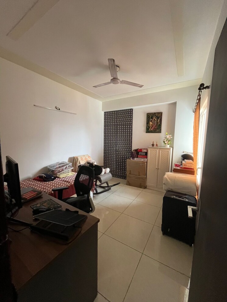Master Bedroom, ajnara-grand-heritage 2 Bedroom 1325 Sq.Ft. Apartment In Sector 74 Noida 9820288