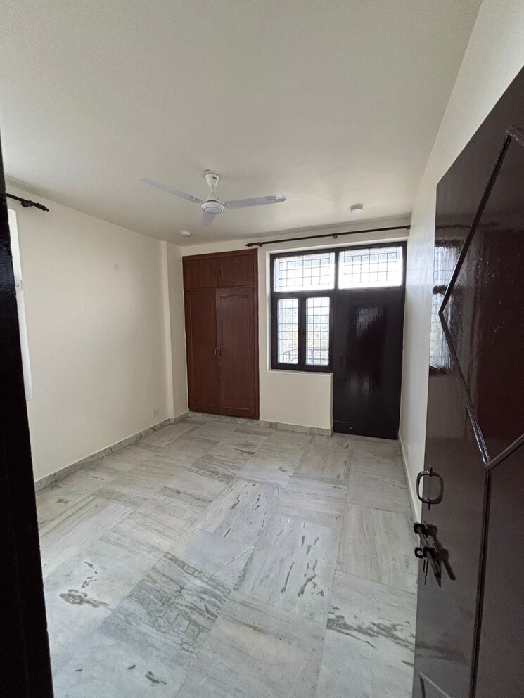 Bedroom, park-view-apartments-noida 3 Bedroom 1600 Sq.Ft. Apartment In Sector 29 Noida 9820323