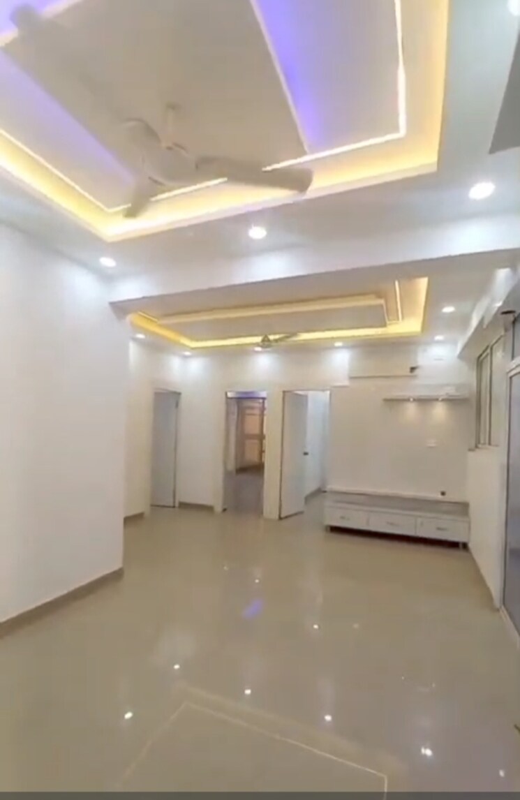 Room, raj nagar extension 3 Bedroom 1395 Sq.Ft. Apartment In Raj Nagar Extension Ghaziabad 9820559