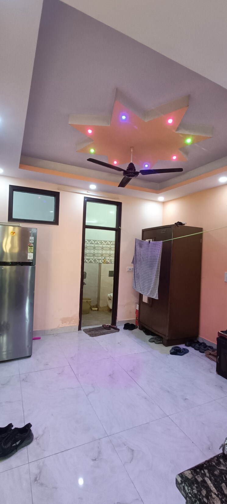 Bedroom, rohini sector 8 2 Bedroom 600 Sq.Ft. Builder Floor In Rohini Sector 8 Delhi 9820529