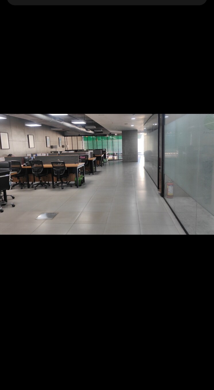 Cover Image, lotus-grandeur Commercial Office Space 4800 Sq.Ft. In Andheri West Mumbai 9820653