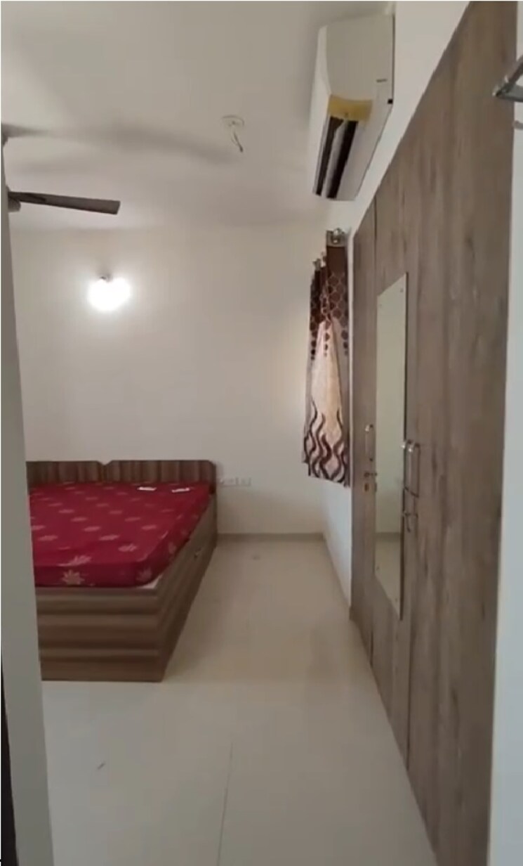 Master Bedroom, lodha-splendora 2 Bedroom 720 Sq.Ft. Apartment In Ghodbunder Road Thane 9820692