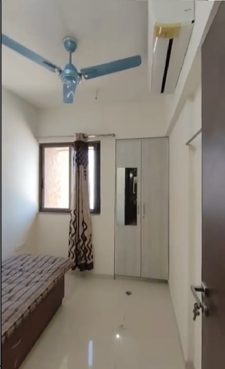 Bedroom, lodha-splendora 2 Bedroom 720 Sq.Ft. Apartment In Ghodbunder Road Thane 9820692