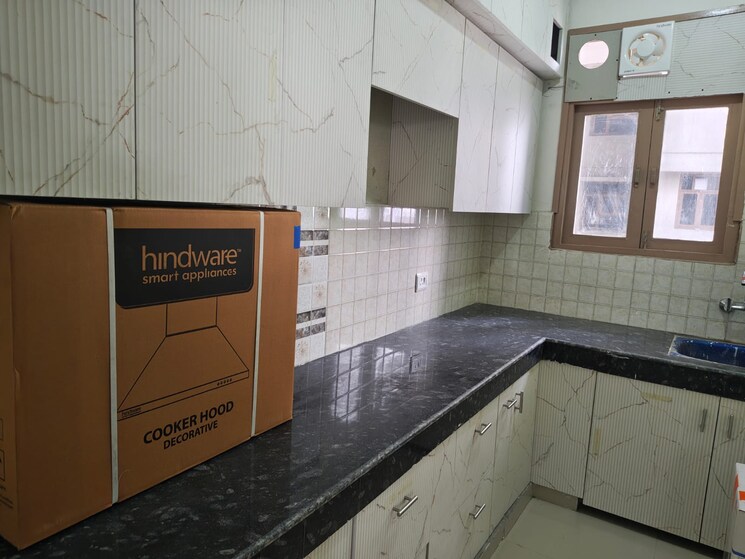 Kitchen, pareena-om-apartments 2 Bedroom 647 Sq.Ft. Apartment In Sector 112 Gurgaon 9820764