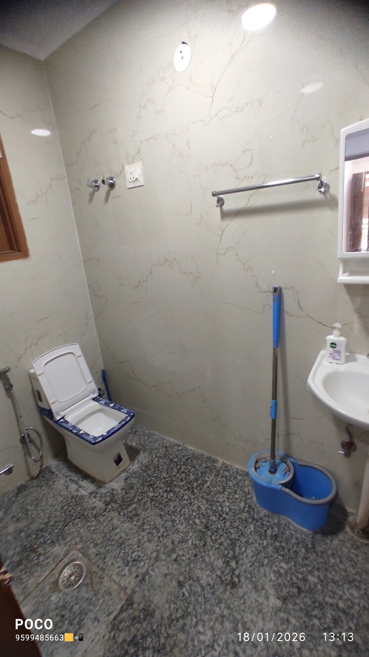 Bathroom, mehrauli 1 Bedroom 550 Sq.Ft. Builder Floor In Mehrauli Delhi 9820793