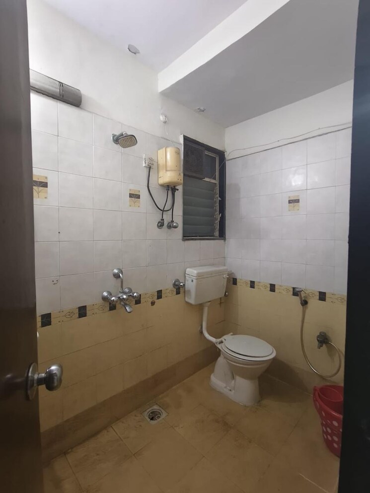 Bathroom, bhoomi-park-ii 2 Bedroom 660 Sq.Ft. Apartment In Malad West Mumbai 9820855