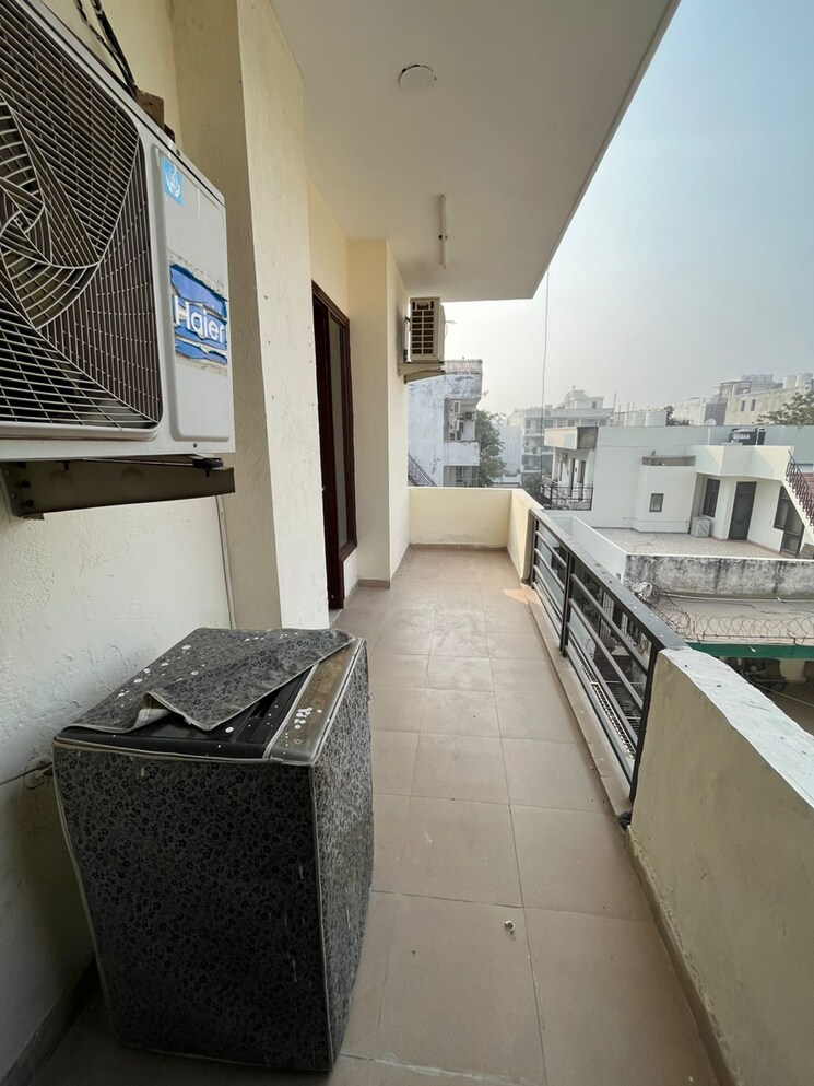 Balcony, sushant lok i 3 Bedroom 1700 Sq.Ft. Builder Floor In Sushant Lok I Gurgaon 9820869