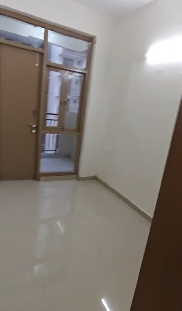 Room, pareena-om-apartments 2 Bedroom 647 Sq.Ft. Apartment In Sector 112 Gurgaon 9820875