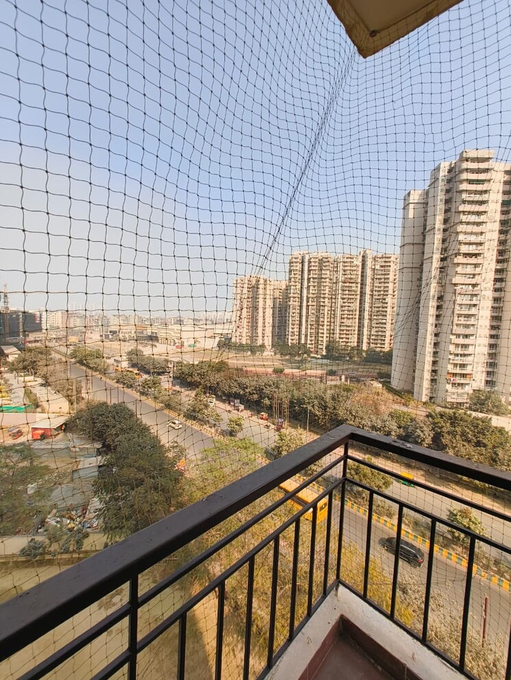 Exterior View, aims-golf-city 2 Bedroom 950 Sq.Ft. Apartment In Sector 75 Noida 9820930