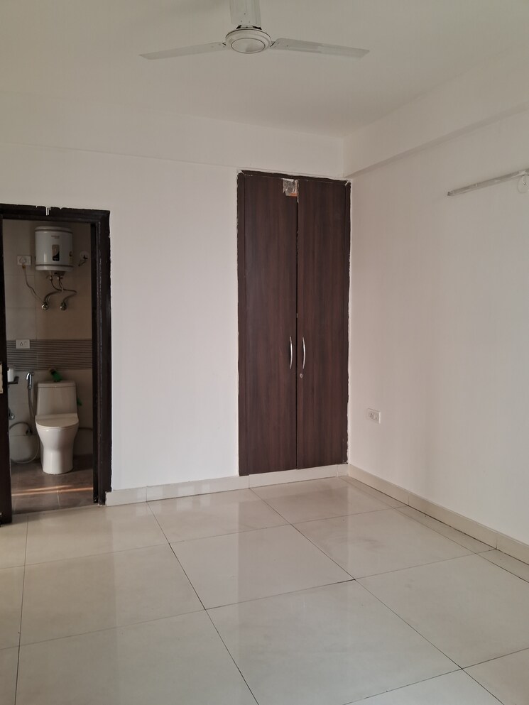 Cover Image, m-r-platinum-321 5 Bedroom 3000 Sq.Ft. Penthouse In Raj Nagar Extension Ghaziabad 9821027