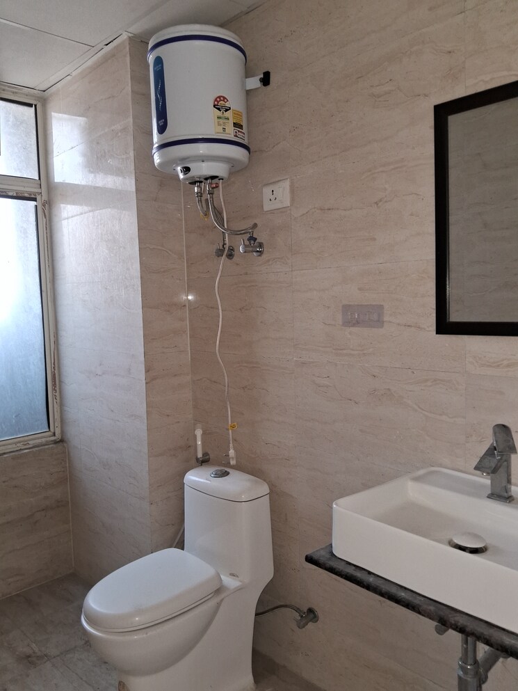 Master Bedroom, m-r-platinum-321 3.5 Bedroom 1829 Sq.Ft. Apartment In Raj Nagar Extension Ghaziabad 9821155