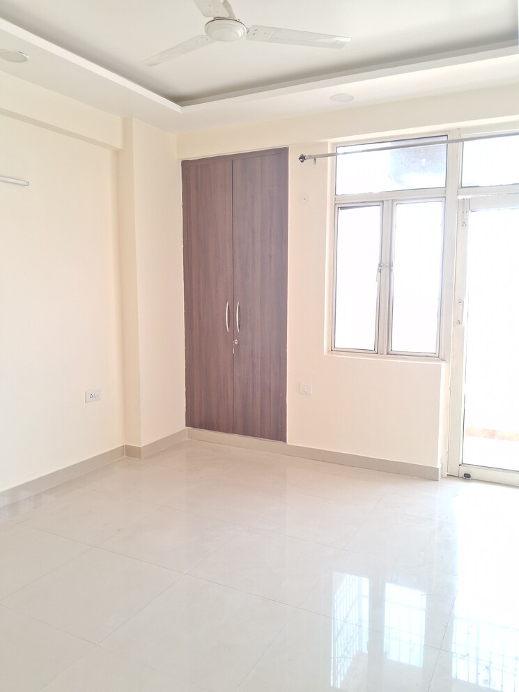 undefined, m-r-platinum-321 3.5 Bedroom 1829 Sq.Ft. Apartment In Raj Nagar Extension Ghaziabad 9821155