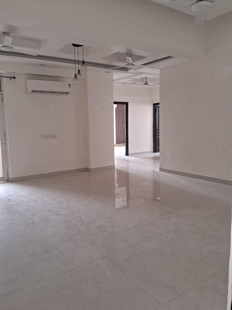 undefined, m-r-platinum-321 3.5 Bedroom 1829 Sq.Ft. Apartment In Raj Nagar Extension Ghaziabad 9821155