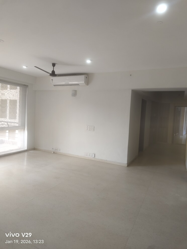 Room, unitech-harmony 4 Bedroom 3331 Sq.Ft. Apartment In Sector 50 Gurgaon 9821283