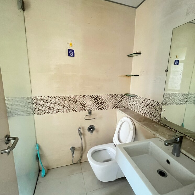 Bathroom, grandeur-tower 3 Bedroom 1265 Sq.Ft. Apartment In Maratha Colony Mumbai 9821394