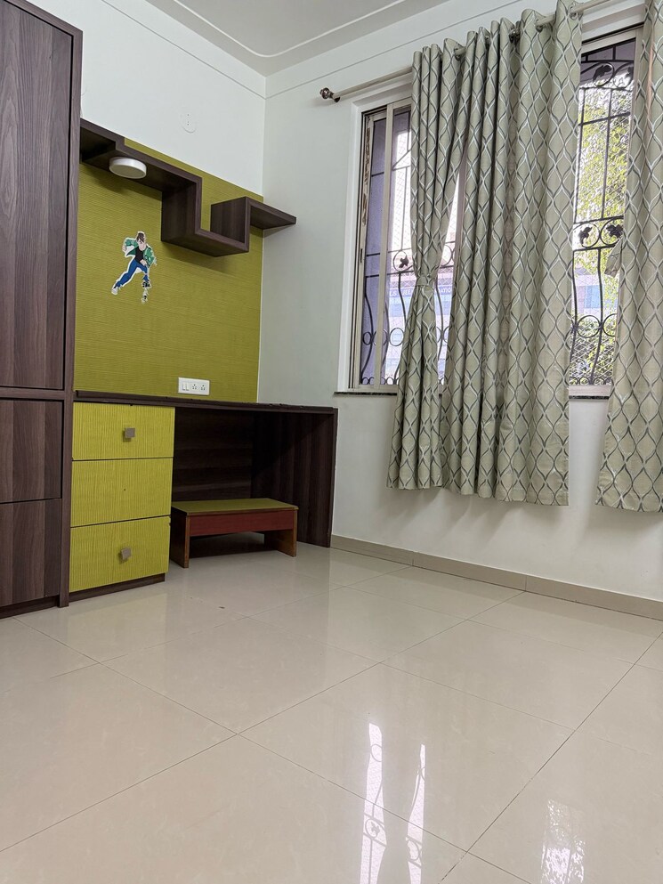 Room, mirchandani-palms 2 Bedroom 970 Sq.Ft. Apartment In Rahatani Pune 9821463