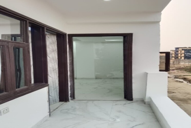 Cover Image, sector 75 2 Bedroom 940 Sq.Ft. Builder Floor In Sector 75 Noida 9821487