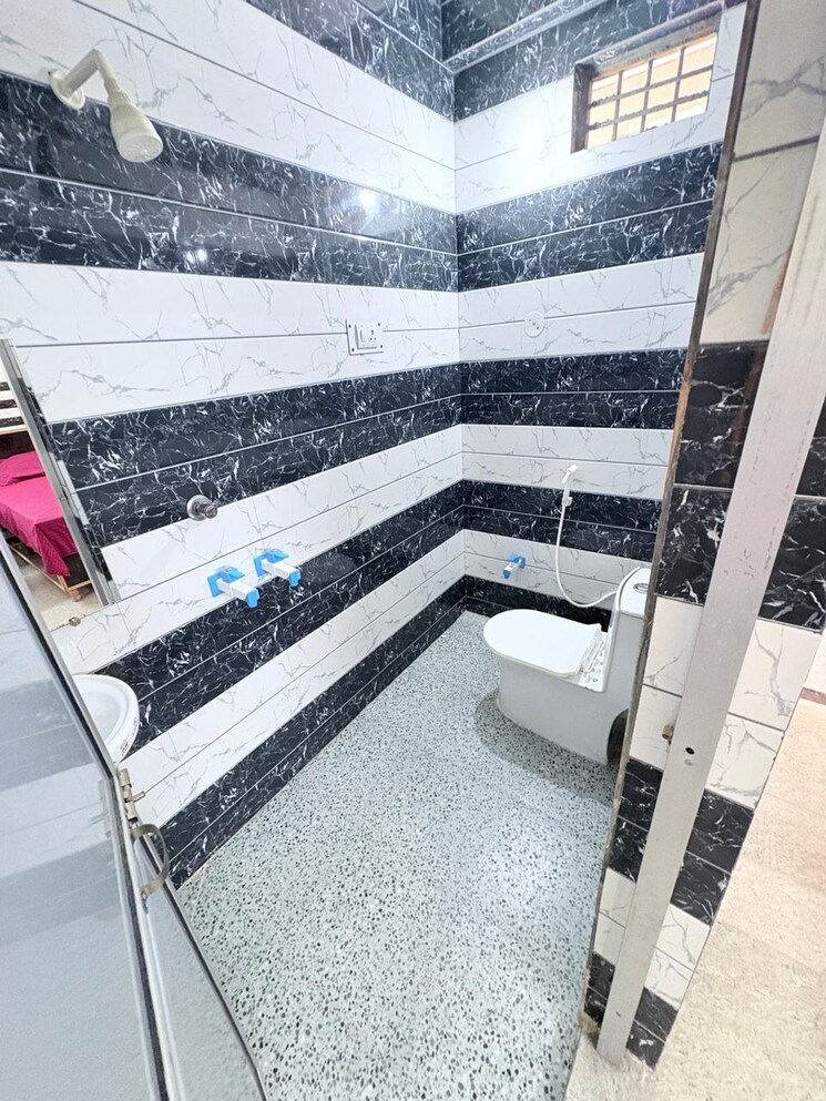 Team Area, sector 127 Pg For Boys & Girls In Sector 127 9822538