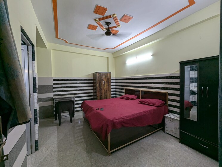 Bedroom, sector 127 Pg For Boys & Girls In Sector 127 9822538