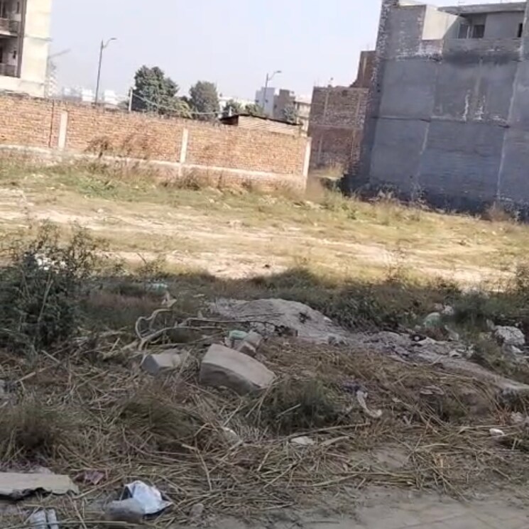 undefined, hlp-palmillas  150 Sq.Yd. Plot In International Airport Road Zirakpur 9822612