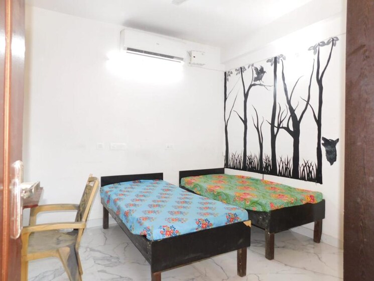 Bedroom, sector 127 Pg For Boys & Girls In Sector 127 9822816