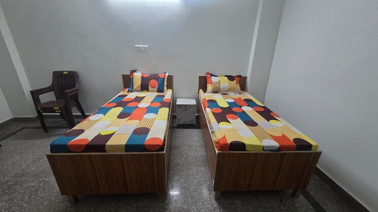 Bedroom, sector 127 Pg For Boys & Girls In Sector 127 9822816