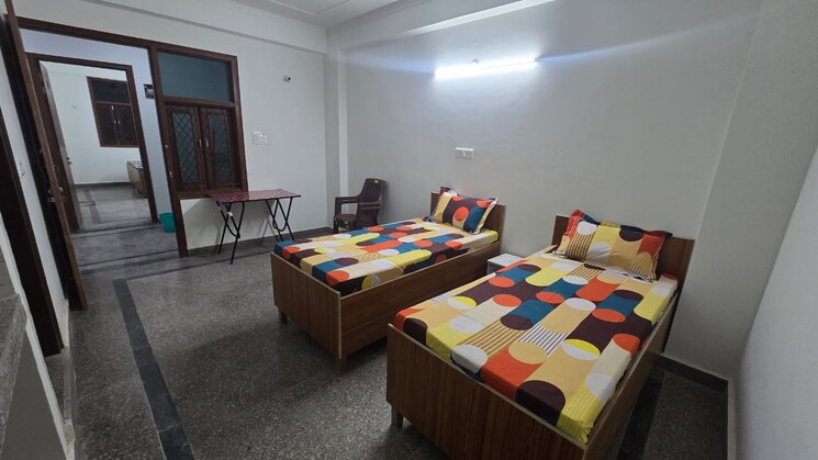 Bedroom, sector 127 Pg For Boys & Girls In Sector 127 9822816