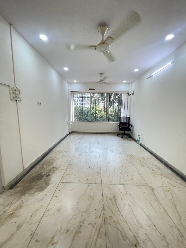 Room, grenville-chs 2 Bedroom 1000 Sq.Ft. Apartment In Andheri West Mumbai 9823571