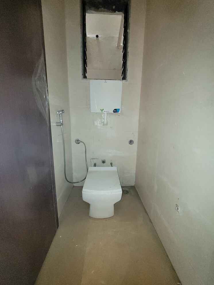 Bathroom, raj-tulsi-city 1 Bedroom 635 Sq.Ft. Apartment In Badlapur East Thane 9823522