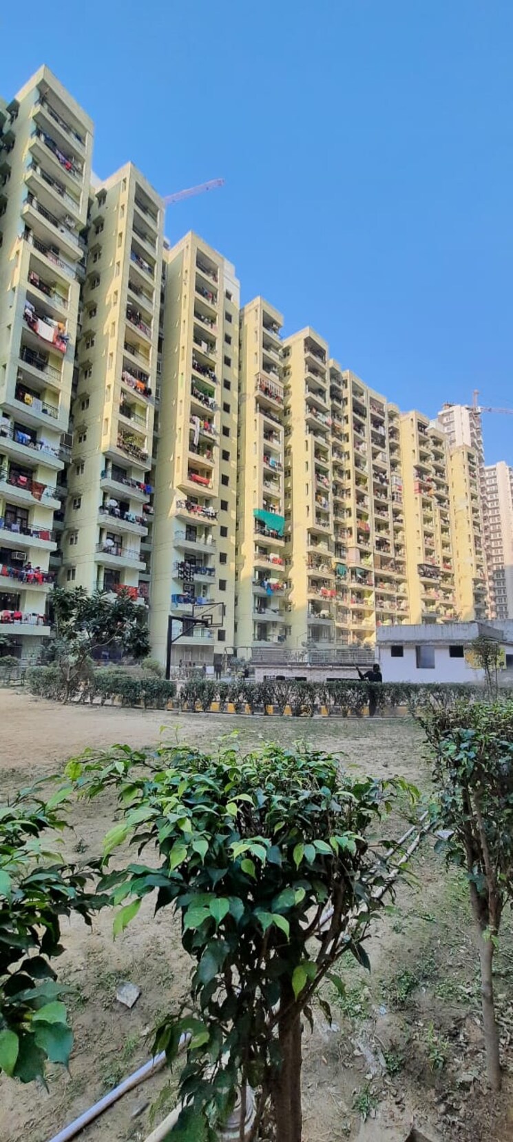 Exterior View, saviour-park 3 Bedroom 1505 Sq.Ft. Apartment In Mohan Nagar Ghaziabad 9824572