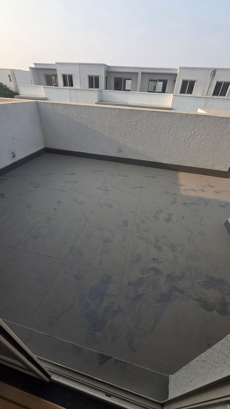 Terrace, godrej-golf-link-villas 4 Bedroom 2865 Sq.Ft. Villa In Sector 27 Yamuna Expressway Greater Noida 9824831