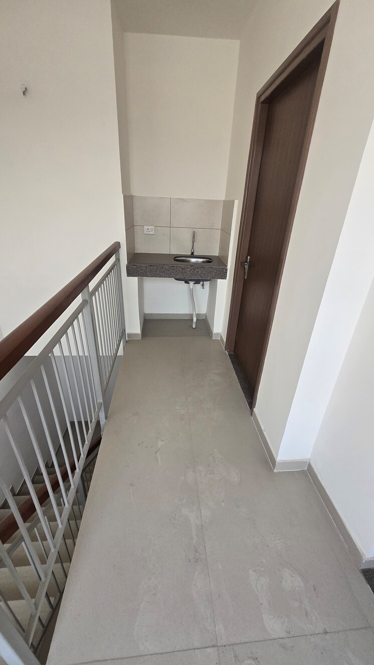 Balcony, godrej-golf-link-villas 4 Bedroom 2865 Sq.Ft. Villa In Sector 27 Yamuna Expressway Greater Noida 9824831